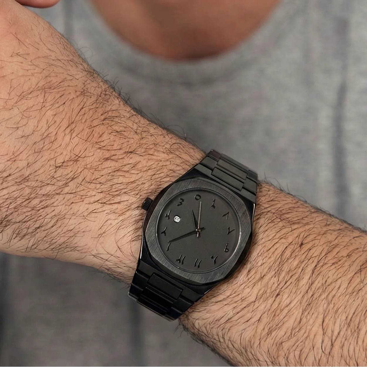 Arabic Black Aura- Metal Watch with date